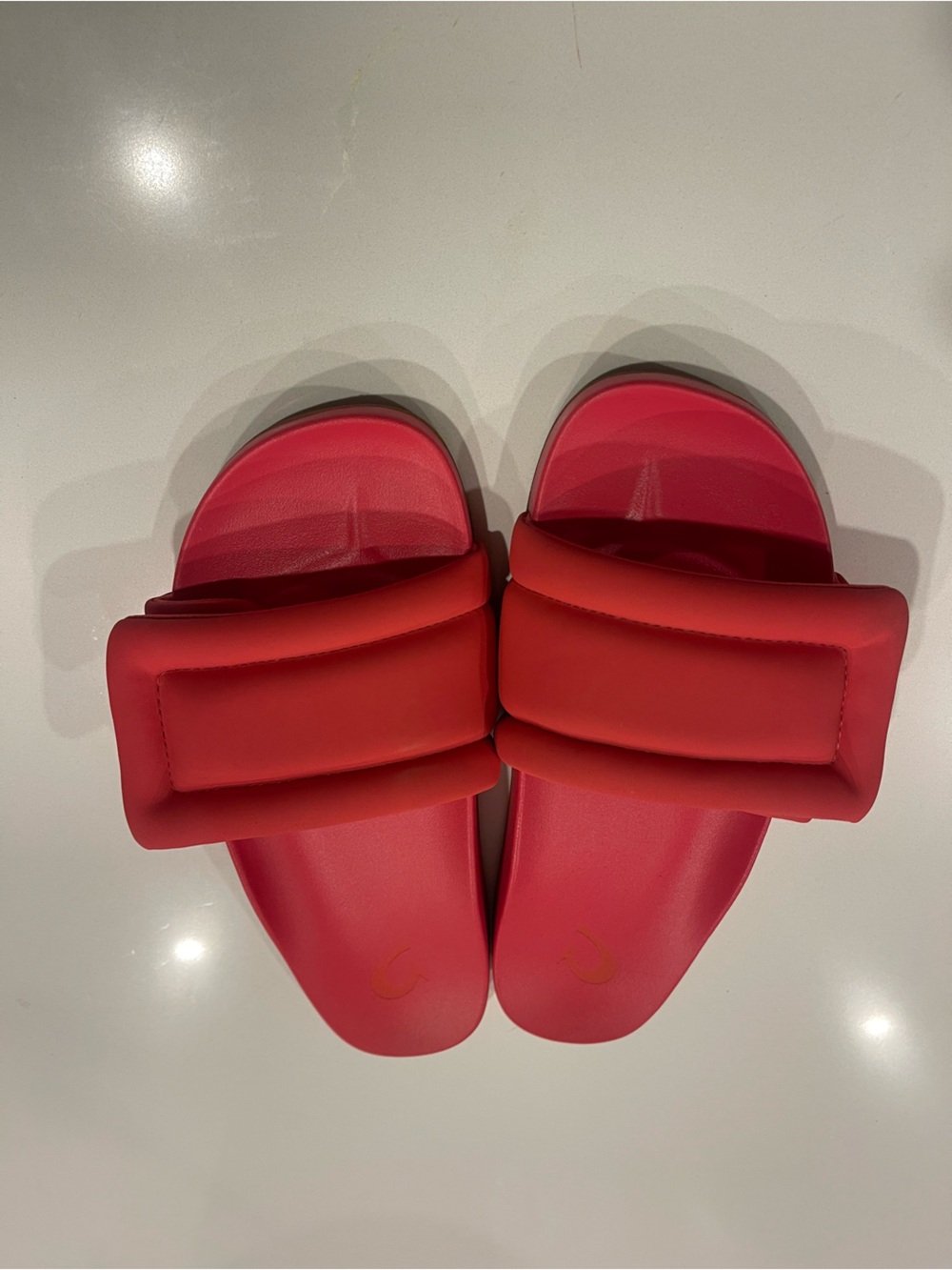 Olukai Sunbeam Bright Red Padded Slide Sandals Size 8